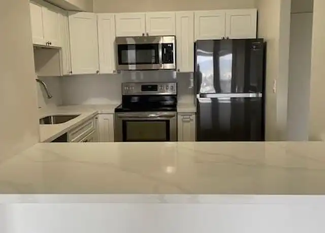 Property at 6363 Christie Ave #2212, Emeryville, CA, 94608, 1 bed, 1 bath, [object Object]