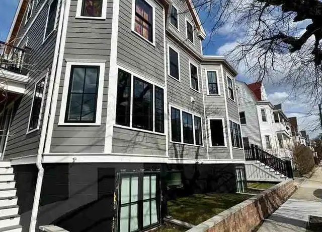Property at 8 Charnwood Rd Unit 3, Somerville, MA, 02144, 2 beds, 1 bath, [object Object]