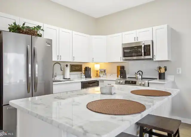 Property at 1900 Princess Anne St #6, Fredericksburg, VA, 22401, 2 beds, 1 bath, [object Object]