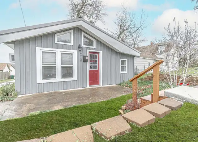 Property at 210 Chapman St, Anderson, MO, 64831, 2 beds, 1 bath, [object Object]