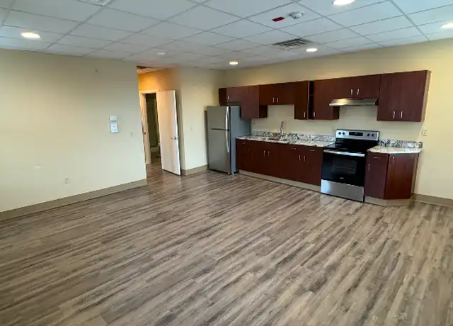 Property at 102 E Otterman St Unit 204, Greensburg, PA, 15601, 1 bed, 1 bath, [object Object]