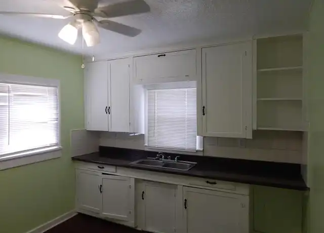 Property at 219 N Baze St, San Angelo, TX, 76903, 2 beds, 1 bath, [object Object]