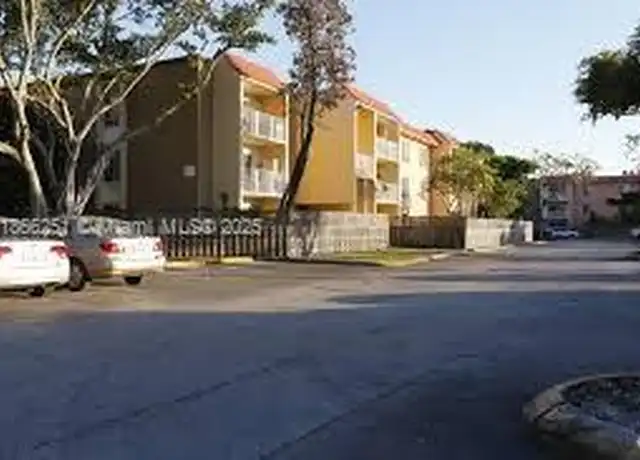 Property at 5201 Geneva Way #211, Doral, FL, 33166, 2 beds, 2 baths, [object Object]