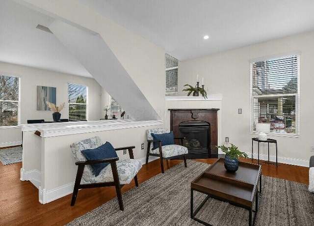 Photo of 979 Pennsylvania Ave, Columbus, OH 43201
