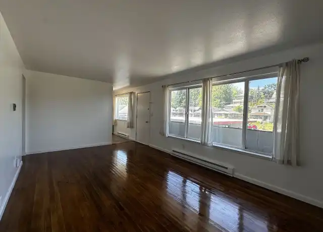 Property at 3303 Rucker Ave #3303, Everett, WA, 98201, 2 beds, 1 bath, [object Object]