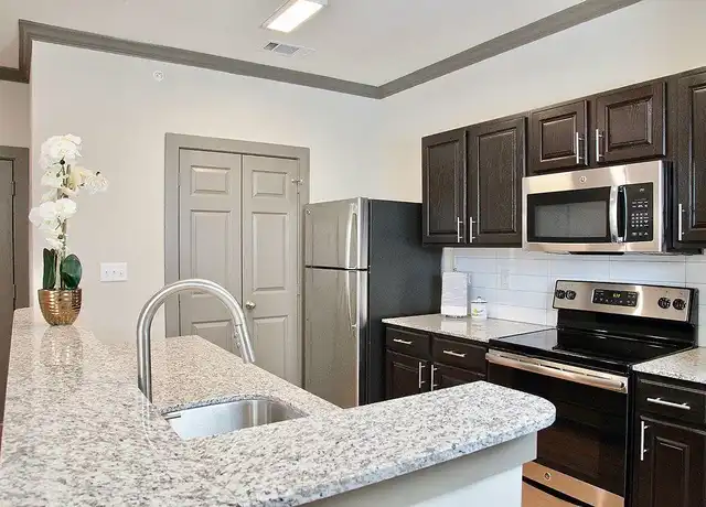 Property at Ivy Park Apartments - 6444 Jones Creek Rd, Baton Rouge, LA, 70817, 1-3 bed, 1-2 bath, [object Object]