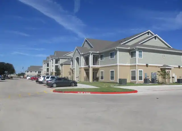 Property at 5201 Kostoryz Rd, Corpus Christi, TX, 78415, 1 bed, 1 bath, [object Object]