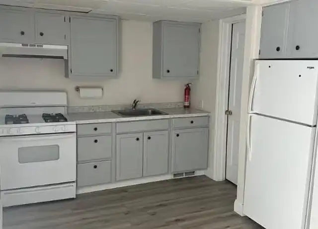 Property at 1651 Mentor Ave, Painesville, OH, 44077, 3 beds, 2 baths, [object Object]
