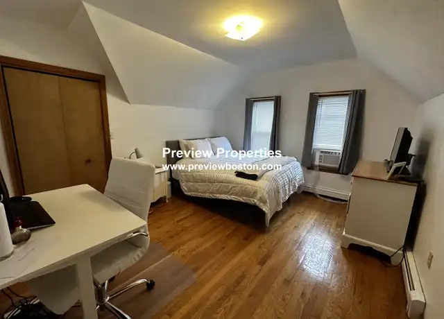 Property at 66 Brooks St Unit 3, Brighton, MA, 02135, 3 beds, 1 bath, [object Object]