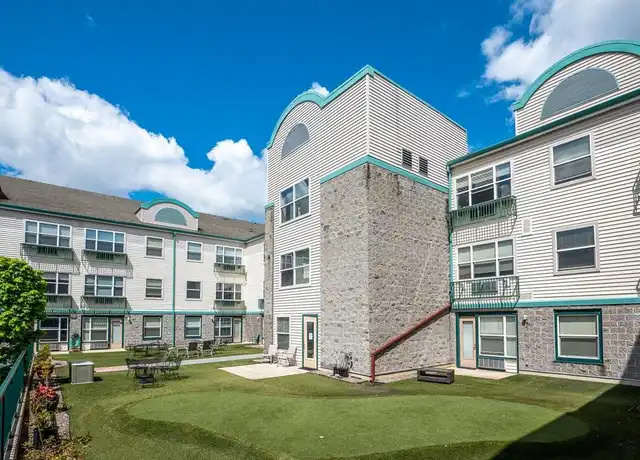 Property at 11939 NE Davis St, Portland, OR, 97220, 1 bed, 1 bath, [object Object]