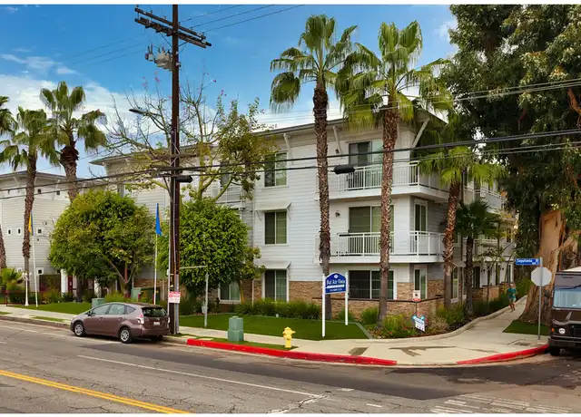 Property at Bel Air Vista - 426 S Sepulveda Blvd, Los Angeles, CA, 90049, 2 beds, 2 baths, [object Object]