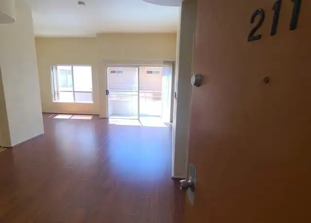 Property at 5060 Kester Ave Unit 211, Sherman Oaks, CA, 91403, 2 beds, 2 baths, [object Object]