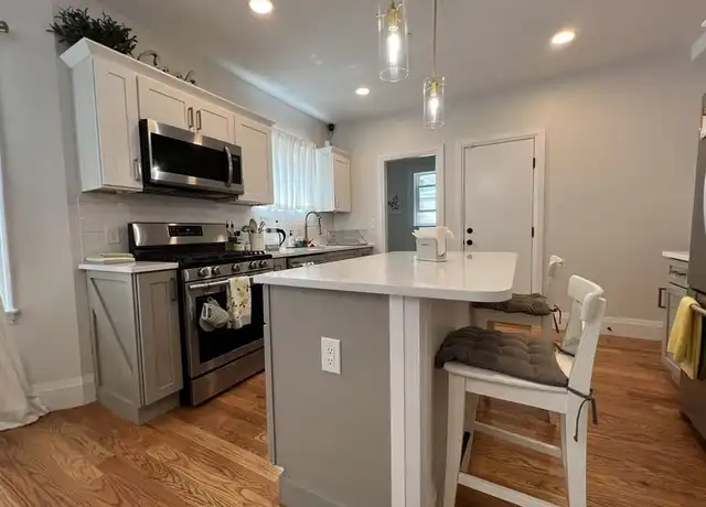 Property at 849 Cummins Hwy #1, Mattapan, MA, 02126, 3 beds, 1.5 baths, [object Object]