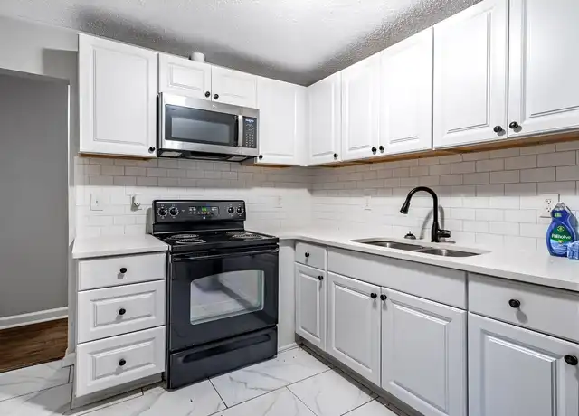 Property at 412 Corvair Dr SE, Atlanta, GA, 30354, 1 bed, 1 bath, [object Object]