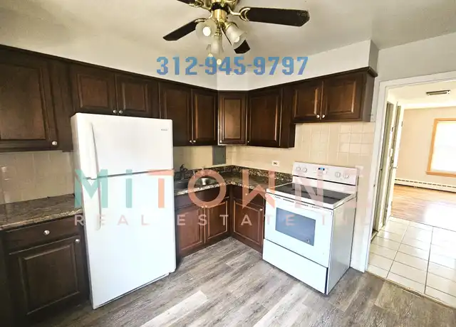 Property at 2100 W Farragut Ave Unit 1, Chicago, IL, 60625, 1 bed, 1 bath, [object Object]