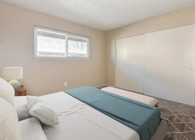 Photo of 303 Wayside Dr, Turlock, CA 95380