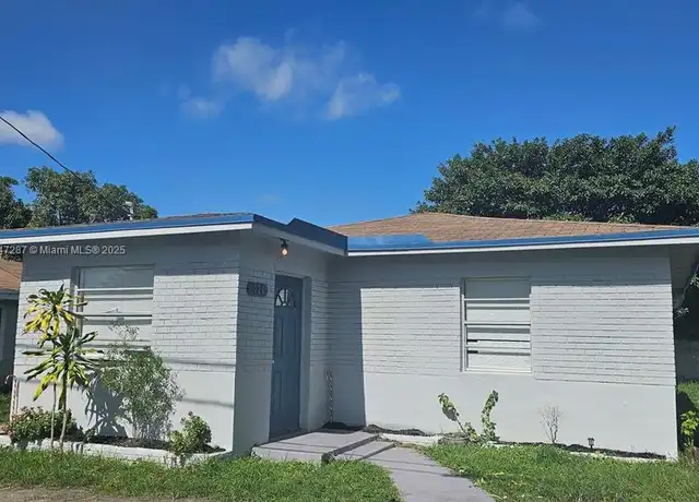 Property at 224 NW 13th Ct, Dania, FL, 33004, 3 beds, 2 baths, [object Object]