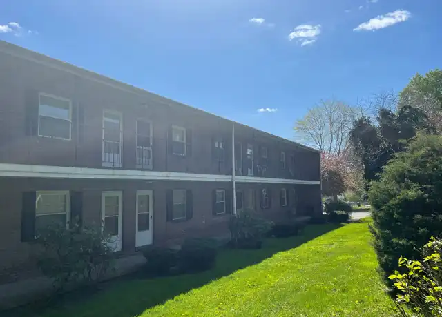 Property at 1757 S Arlington St #10, Akron, OH, 44306, 1 bed, 1 bath, [object Object]