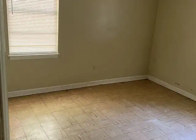 Property at 717 9th Ave, Albany, GA, 31701, 2 beds, 1 bath, [object Object]