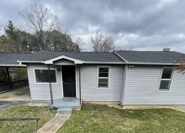 Property at 323 W Midvale Ave, Chattanooga, TN, 37405, 2 beds, 2 baths, [object Object]