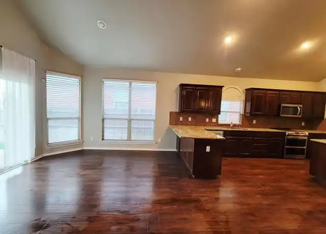 Property at 11017 Hawks Landing Rd, Haslet, TX, 76052, 4 beds, 2 baths, [object Object]