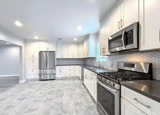 Property at 3456 Redondo Blvd, Los Angeles, CA, 90016, 2 beds, 2 baths, [object Object]
