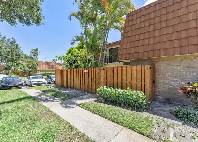 Property at 3308 Spanish Wells Dr Unit 46D, Delray Beach, FL, 33445, 2 beds, 2.5 baths, [object Object]