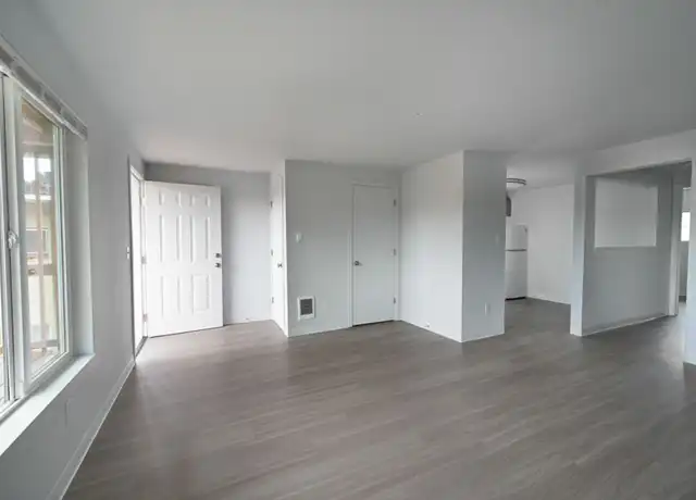 Property at 12520 SE Stark St, Portland, OR, 97233, 1 bed, 1 bath, [object Object]