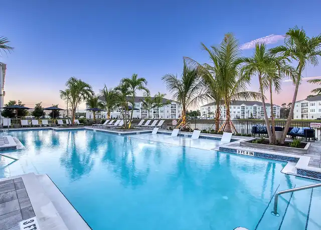 Property at Mason Port St. Lucie Apartments - 9905 S US Highway 1, Port Saint Lucie, FL, 34952, 1 bed, 1 bath, [object Object]