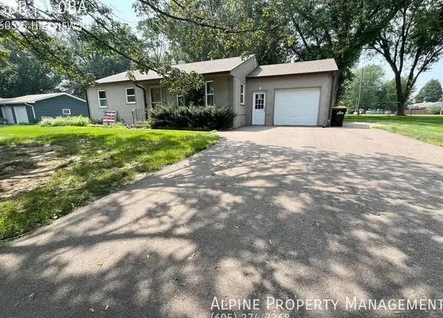 Property at 605 S Hillview Rd, Sioux Falls, SD, 57110, 3 beds, 1 bath, [object Object]