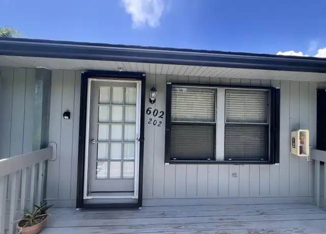 Property at 602 Centre Ct SW #202, Vero Beach, FL, 32962, 2 beds, 2 baths, [object Object]