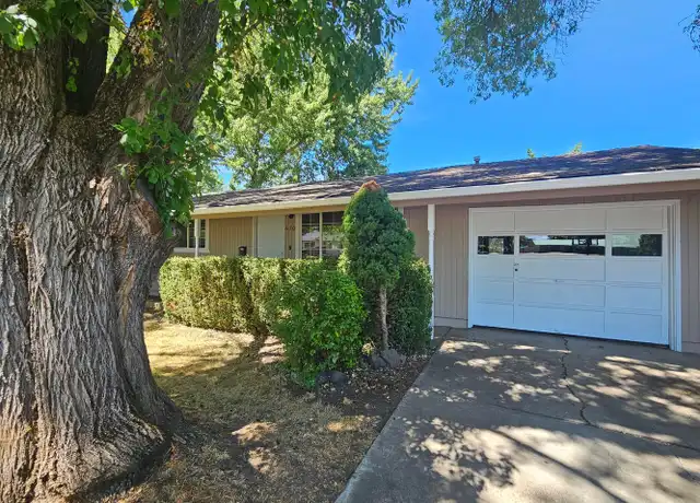 Property at 610 Souvenir St, Medford, OR, 97501, 3 beds, 1 bath, [object Object]