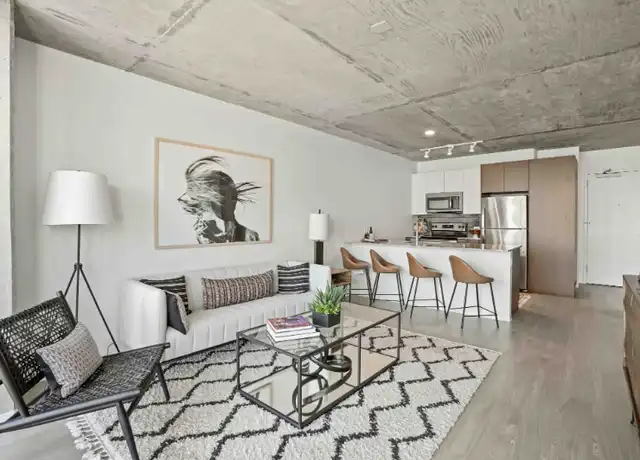 Property at 2101 S Wabash Ave, Chicago, IL, 60616, 1 bed, 1 bath, [object Object]