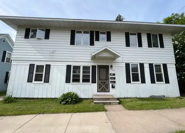 Property at 812 Chicago Ave Unit 3, Wausau, WI, 54403, 1 bed, 1 bath, [object Object]