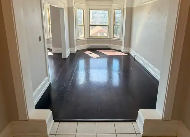 Property at 1521 15th Ave Unit R, Seattle, WA, 98122, 1 bed, 1 bath, [object Object]