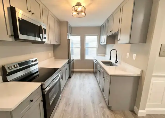 Property at 46 Lyon St #5, Dorchester, MA, 02122, 2 beds, 1 bath, [object Object]