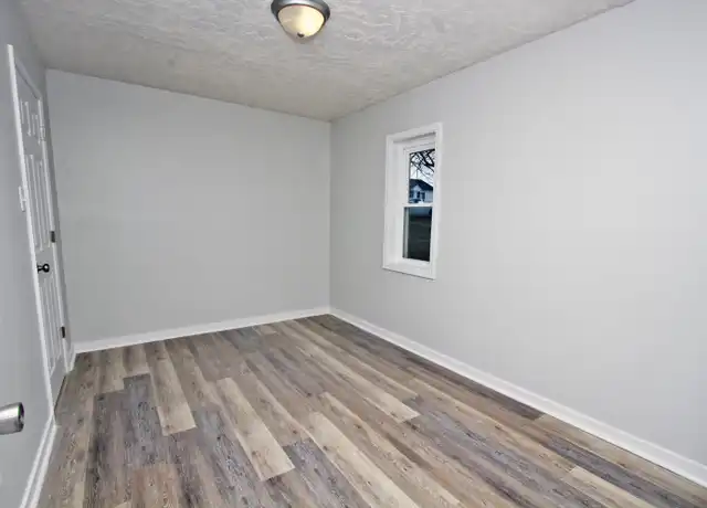 Property at 1324 Hillcrest Ave Unit 1, Dyersburg, TN, 38024, 2 beds, 1 bath, [object Object]