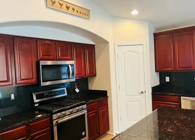 Property at 2823 E Questa Dr, Phoenix, AZ, 85024, 3 beds, 2 baths, [object Object]