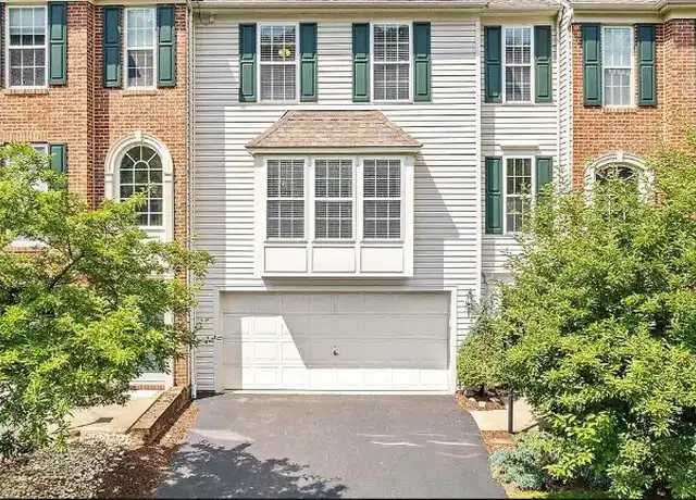 Property at 531 Village Green Blvd W, Mars, PA, 16046, 3 beds, 3 baths, [object Object]