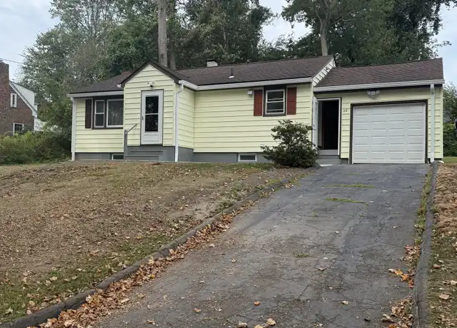 Property at 28 Entrance Rd, Milford, CT, 06460, 3 beds, 1 bath, [object Object]