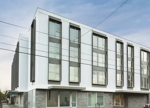 Property at 1313 SE Spokane St Unit 307, Portland, OR, 97202, 1 bed, 1 bath, [object Object]