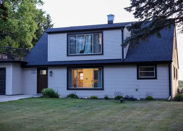 Property at 3643 Division Rd Unit 3643 Top, Jackson, WI, 53037, 2 beds, 1 bath, [object Object]