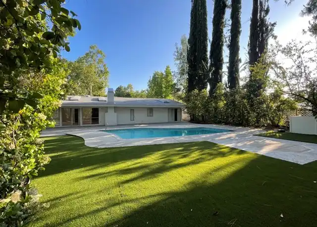 Property at 24041 Mariano St, Woodland Hills, CA, 91367, 4 beds, 2 baths, [object Object]
