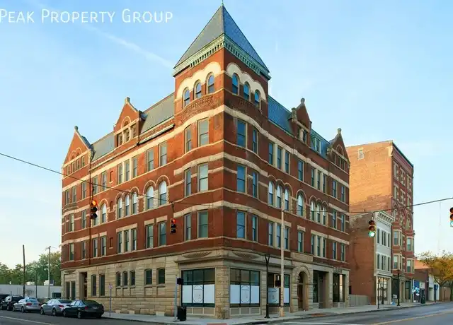 Property at 975 E McMillan St Unit 303, Cincinnati, OH, 45206, 2 beds, 1 bath, [object Object]