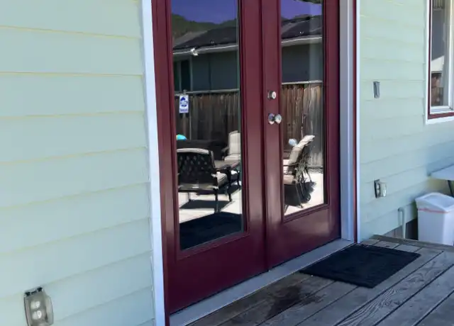Property at 1351 NW Highland Ave, Grants Pass, OR, 97526, 1 bed, 1 bath, [object Object]