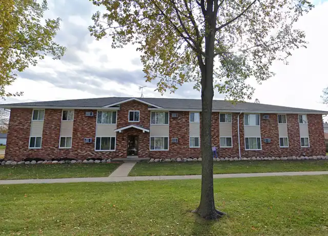 Property at 7501 W Green Tree Rd Unit 7501-1, Milwaukee, WI, 53223, 2 beds, 1 bath, [object Object]