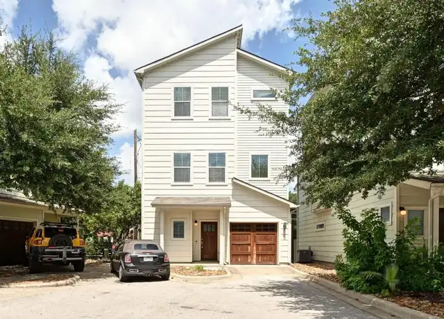 Property at 1000 Muse Ln, Austin, TX, 78702, 2 beds, 1.5 baths, [object Object]
