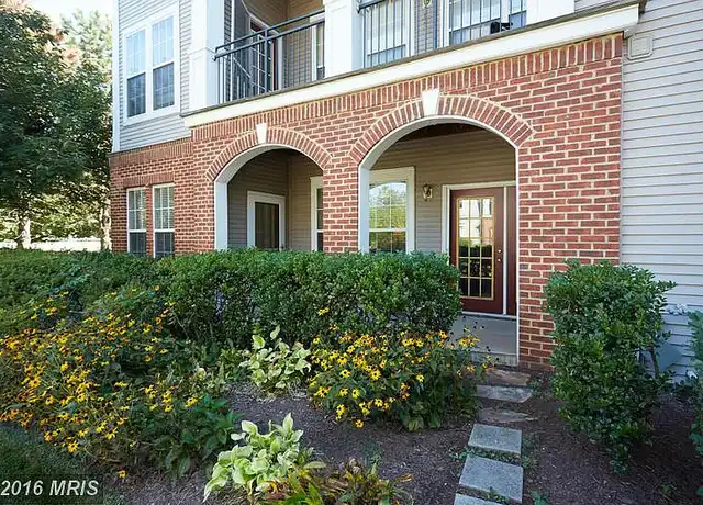 Property at 20417 Riverbend Sq #100, Sterling, VA, 20165, 1 bed, 1 bath, [object Object]