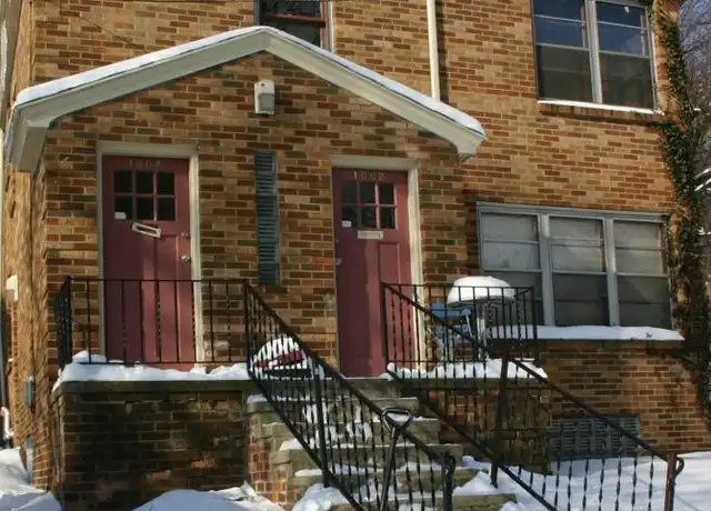 Property at 1004 Davis St, Kalamazoo, MI, 49008, 1 bed, 1 bath, [object Object]
