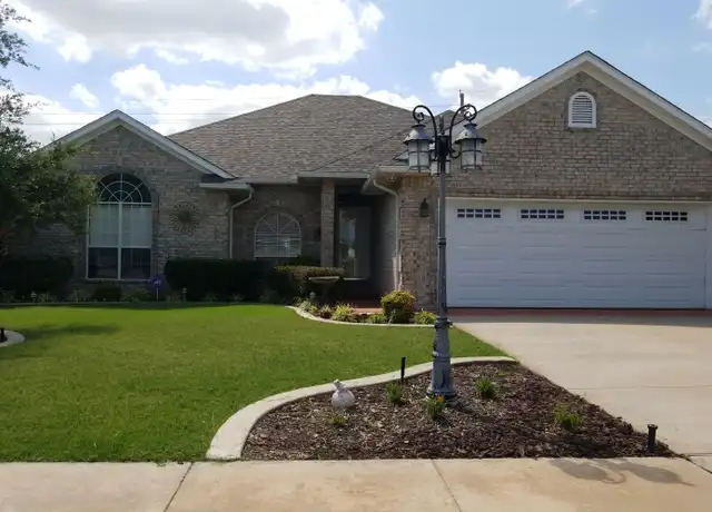 Property at 1715 SW 47th St, Lawton, OK, 73505, 3 beds, 2.5 baths, [object Object]